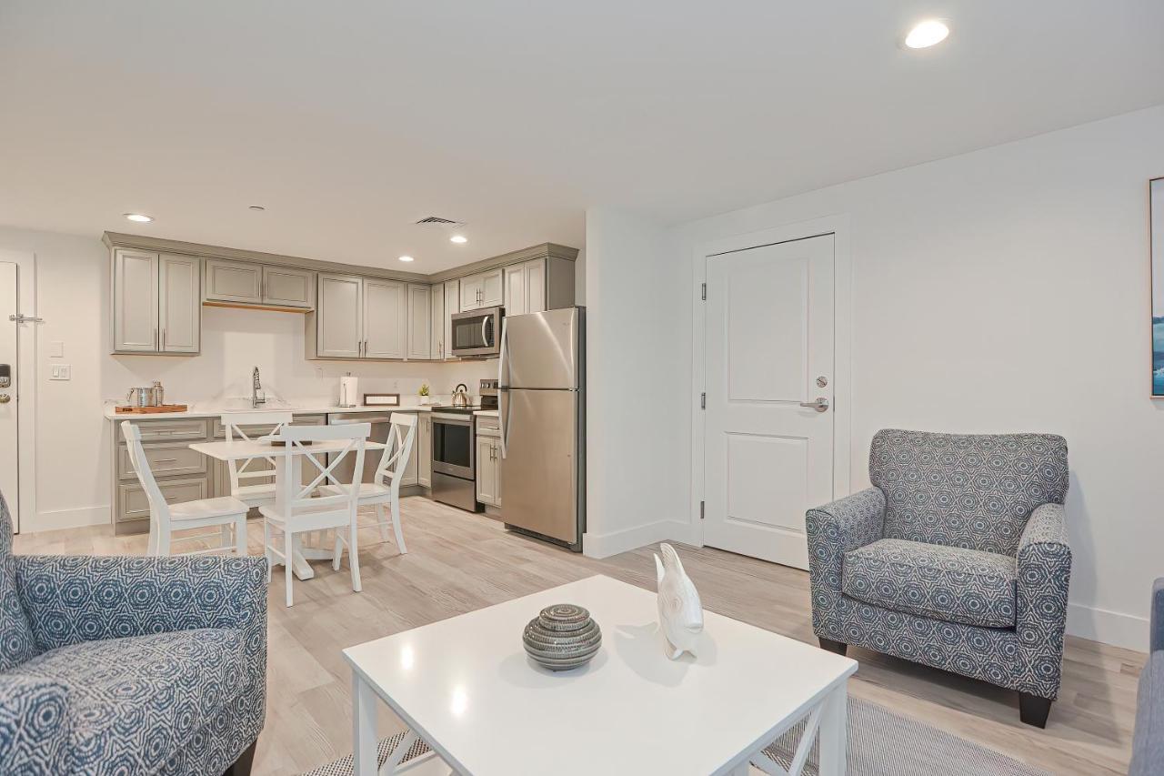 Downtown Plymouth Waterfront Luxury Condos 外观 照片