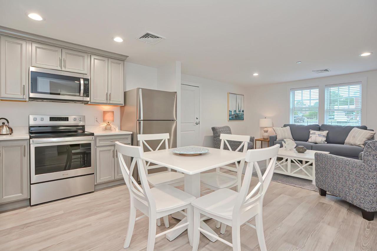 Downtown Plymouth Waterfront Luxury Condos 外观 照片