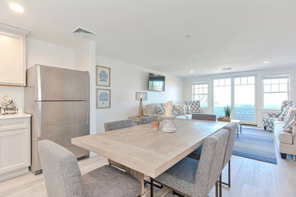 Downtown Plymouth Waterfront Luxury Condos 外观 照片